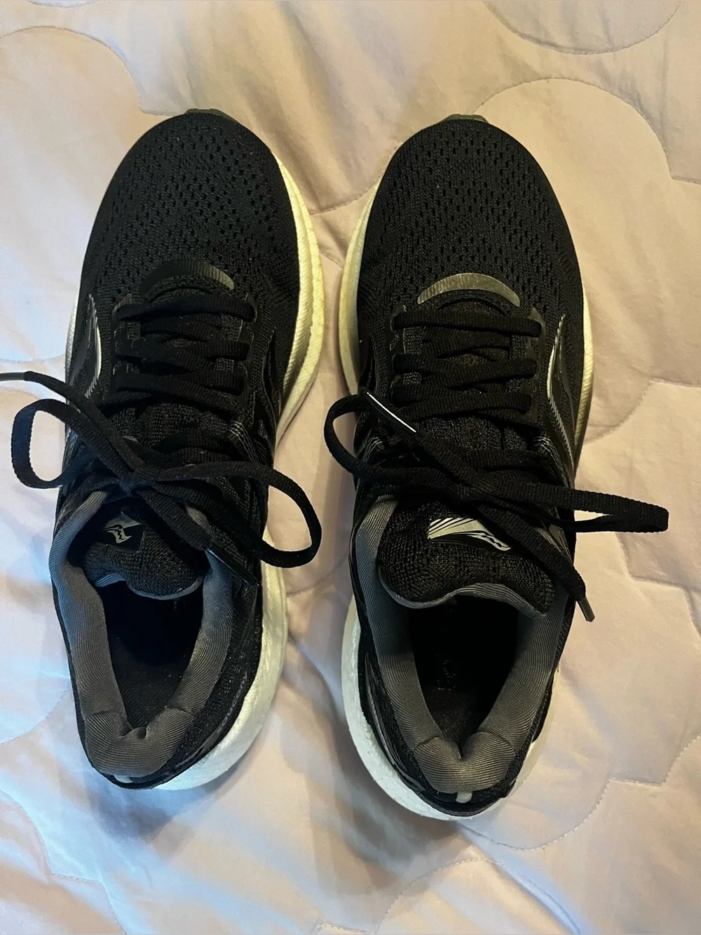 Saucony Women's Black Athletic Running Shoes with White Midsole
